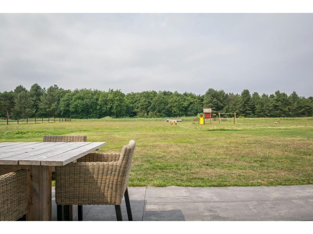 Modern Bungalow In De Cocksdorp With Terrace Buitenkant foto
